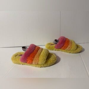 UGG rainbow slippers women fits size 6/7
